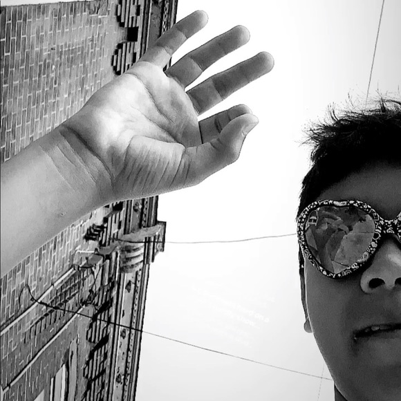 Meet your Posher, Geo - Picture 1 of 1